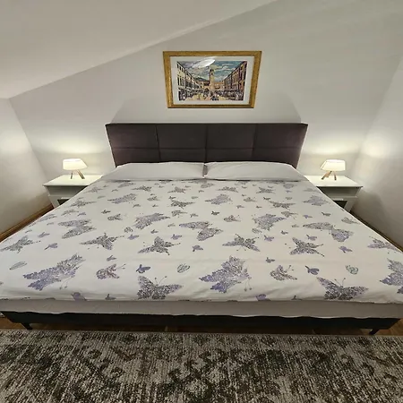 Kola - Two Bedroom With Balcony And Sea View 2 아파트 Banići