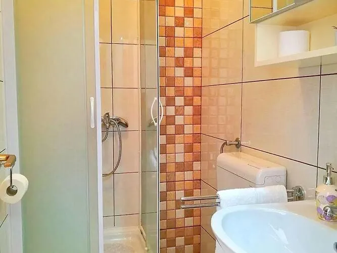 Kola - Two Bedroom With Balcony And Sea View 2 Banići